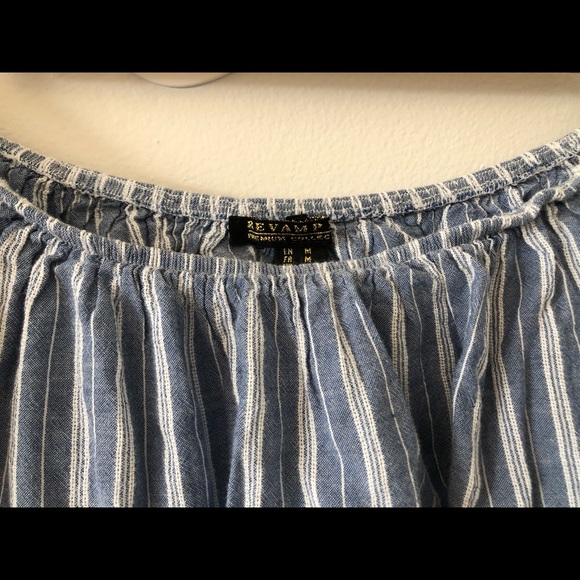 Off the Shoulder Crop Top - Picture 4 of 6